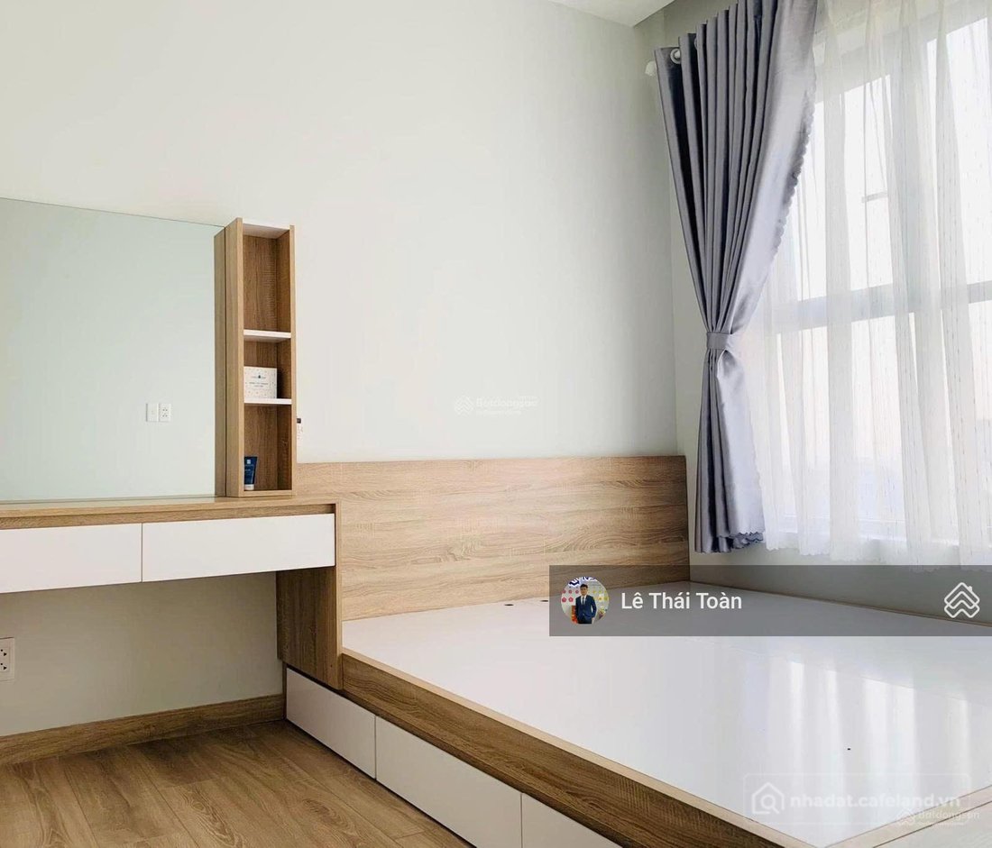 Bán căn hộ chung cư: 2PN 2WC 78m2 sổ sẵn full nội thất giá 2.15 tỷ. Liên hệ 0705