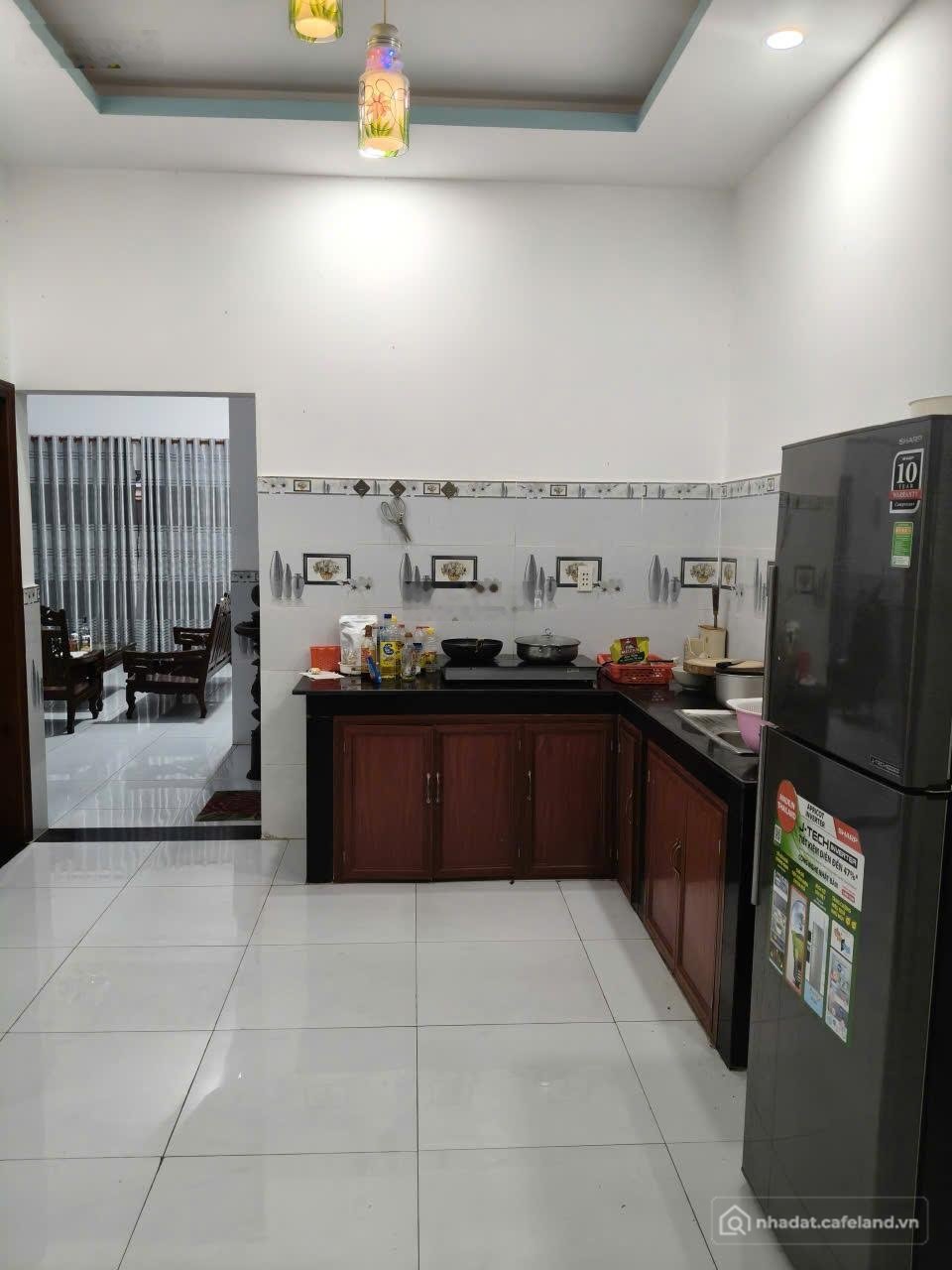 Bán biệt thự: Kẹt tiền cần bán gấp nhà phố EcoLakes 140m2, 1tr1l rẻ nhất khu