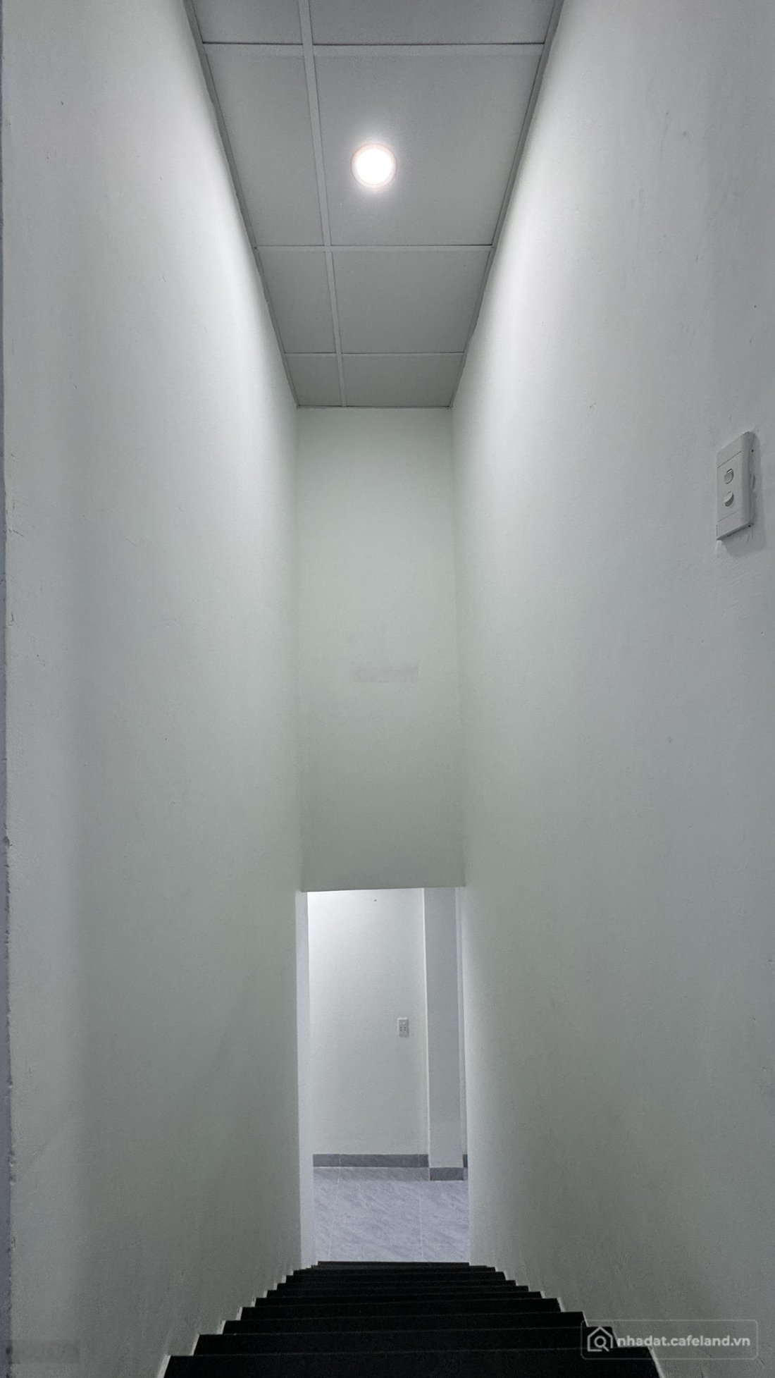 Bán nhà riêng: Bán nhà riêng mới xây chính chủ 5x24(120.m2) nằm giữa khu công ng