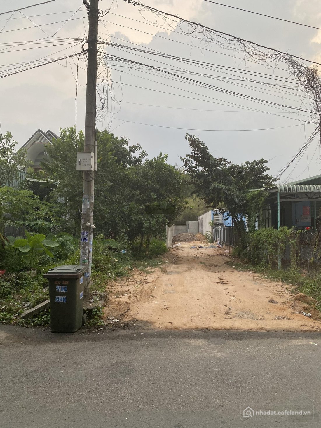 Bán đất thổ cư: Đất Định Hoà, Thủ Dầu Một, Bình Dương. Đối diện cổng bệnh viện đ