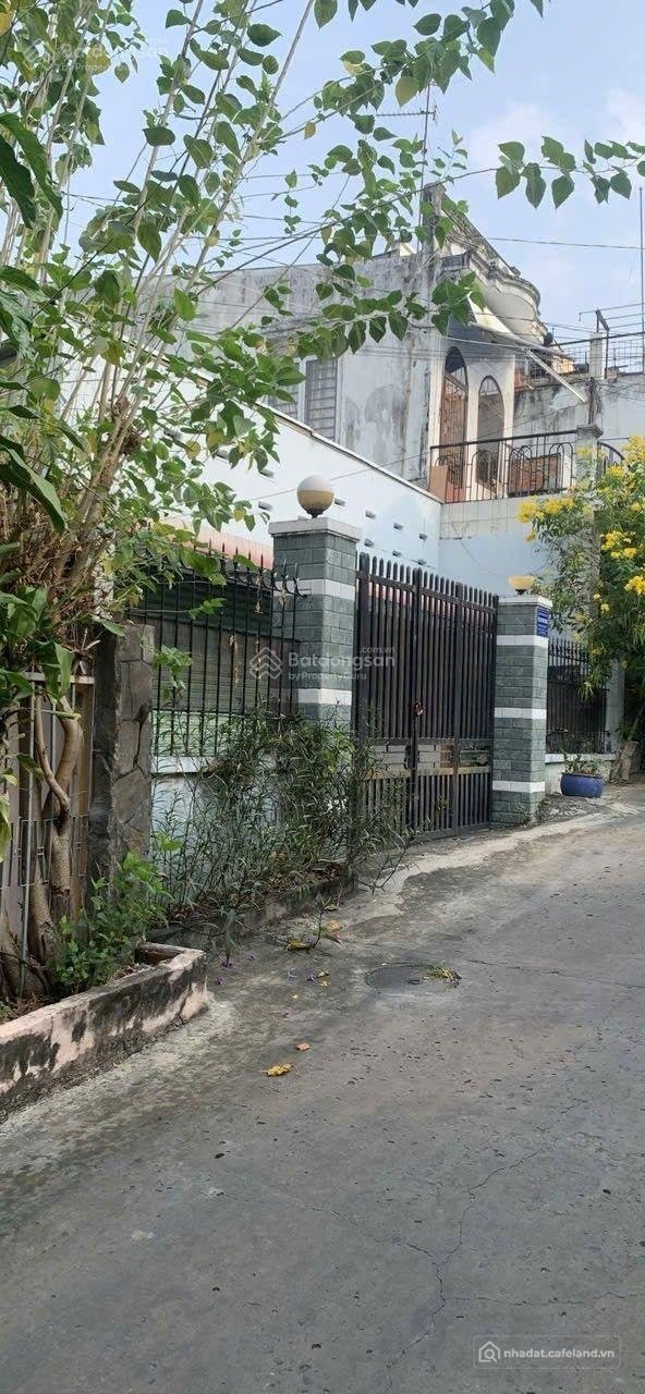 Bán đất thổ cư: Bán 2 lô đất liền kề nhánh đường Yersin, Thủ Dầu Một