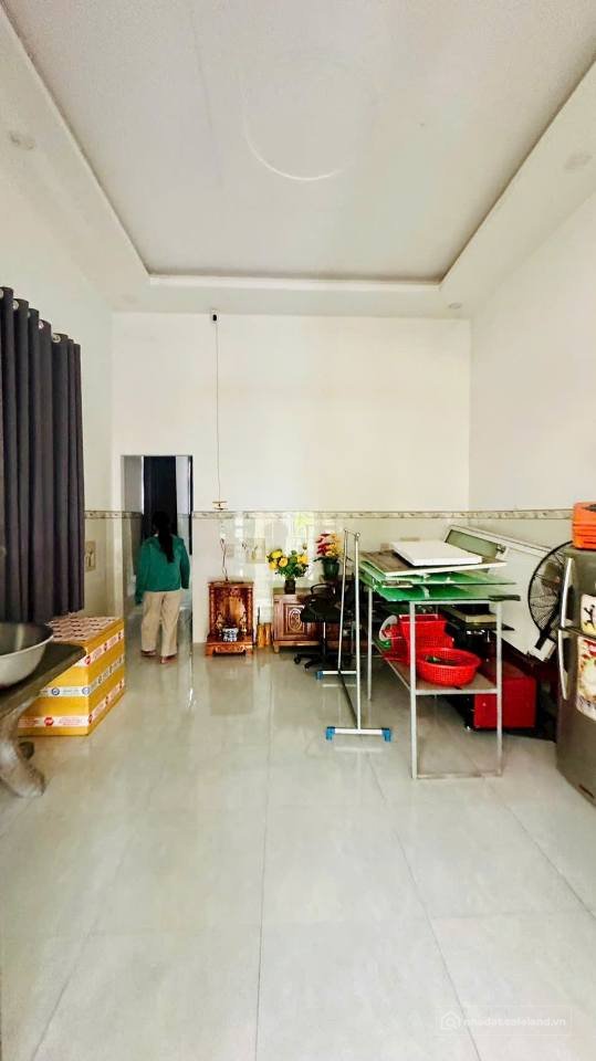 Bán nhà riêng: Bình Dương - Nhà 101m² 2.5 tỷ, đối diện chợ Tân Bình - Cơ hội vàn
