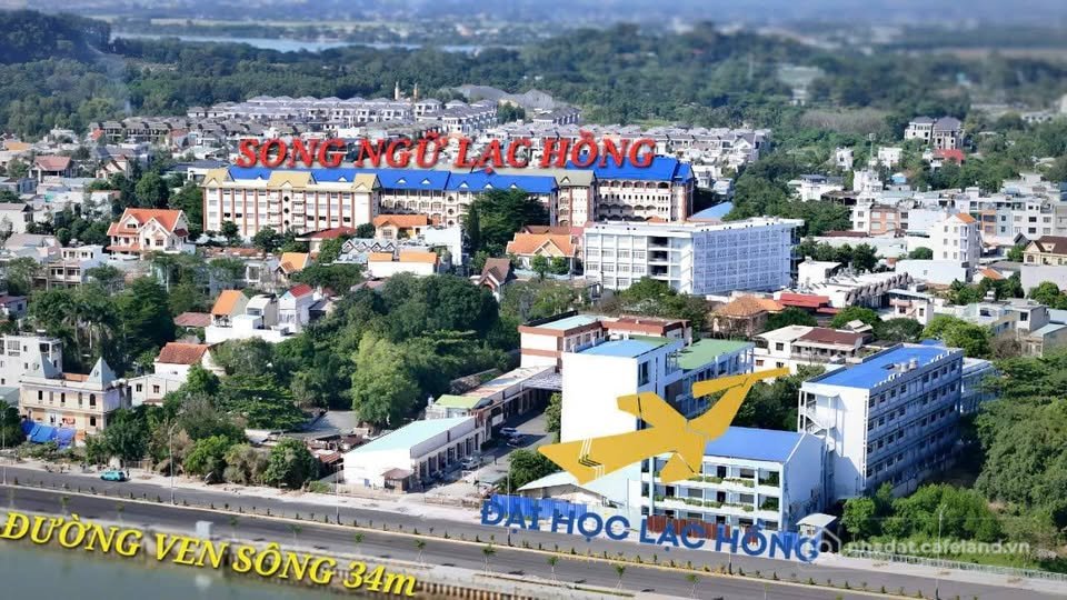 Bán đất thổ cư: Bán lô đất bên cạnh trường song ngữ Lạc Hồng, mặt tiền đường Lê 