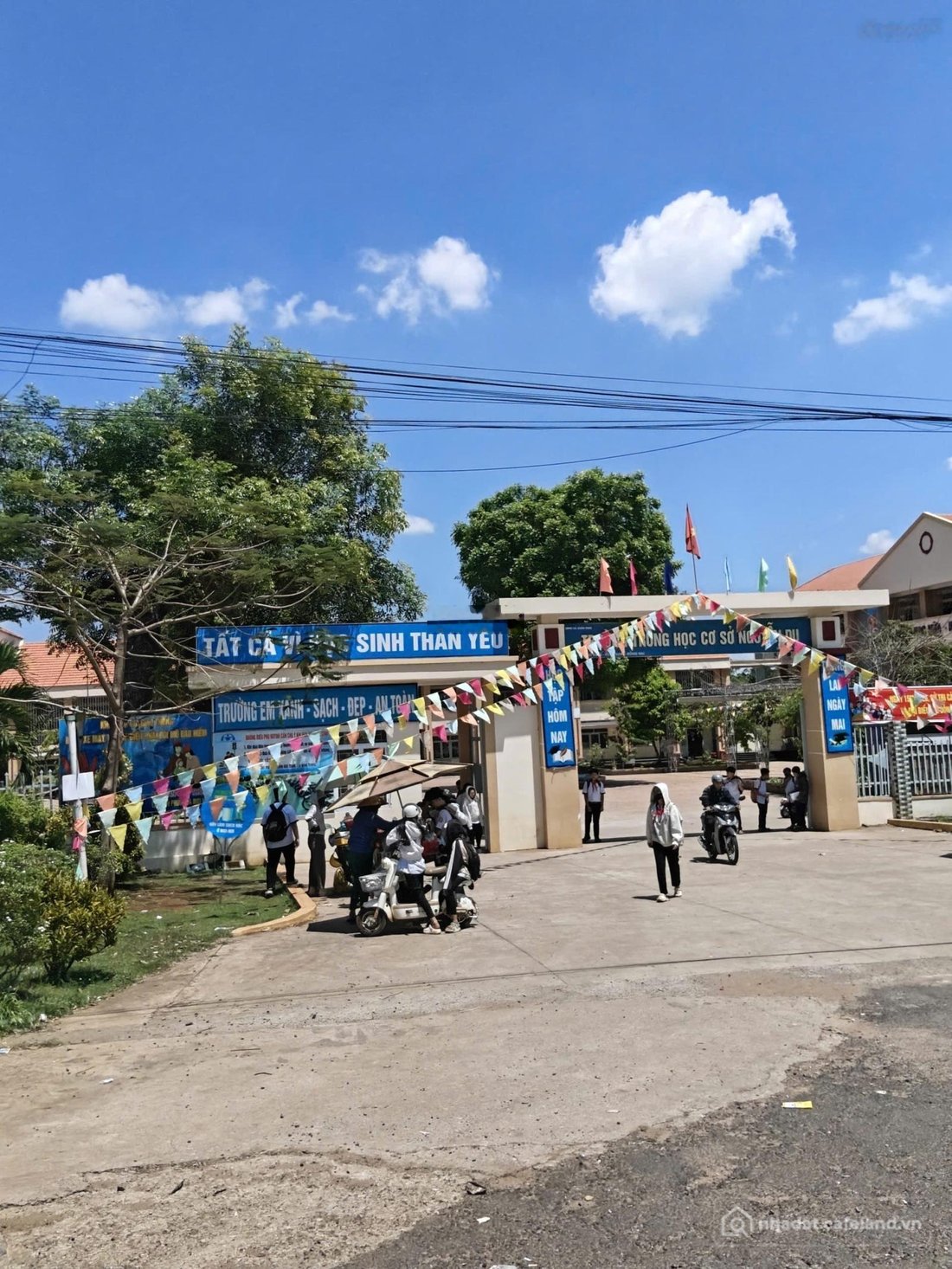 Bán đất thổ cư: Bán vườn nghỉ dưỡng sát ql 1A , gần trung tâm Long Khánh