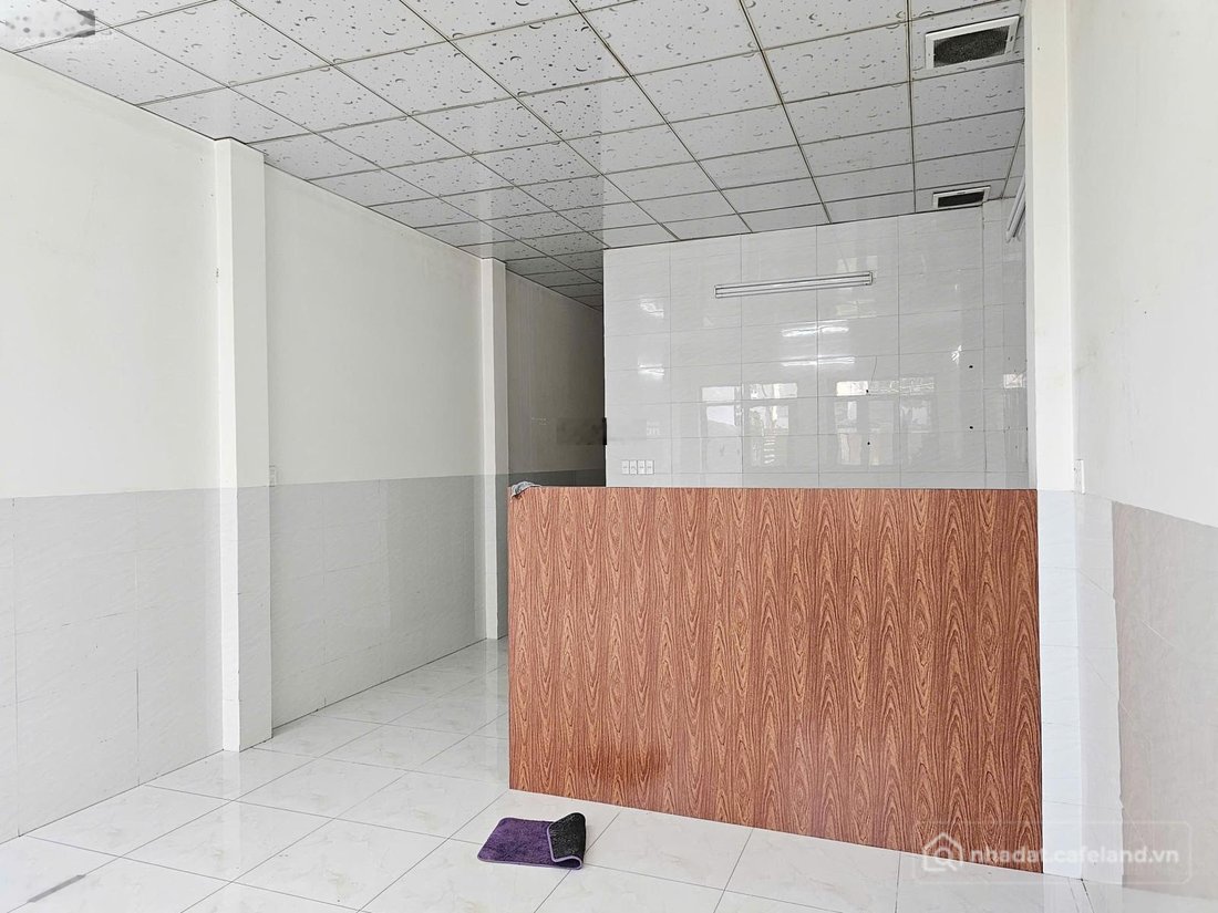 Bán nhà riêng: Nhà 4 tỷ song ngữ Lạc Hồng cấp 4 sân xe hơi 81m2 gồm 2PN sổ riêng