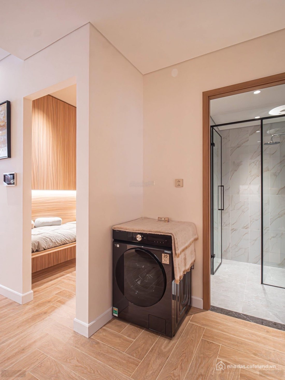 Bán căn hộ chung cư: Căn đẹp giá tốt 1PN 50m2 chỉ 2,9 tỷ. CK lên đến 18,5%. Ký H