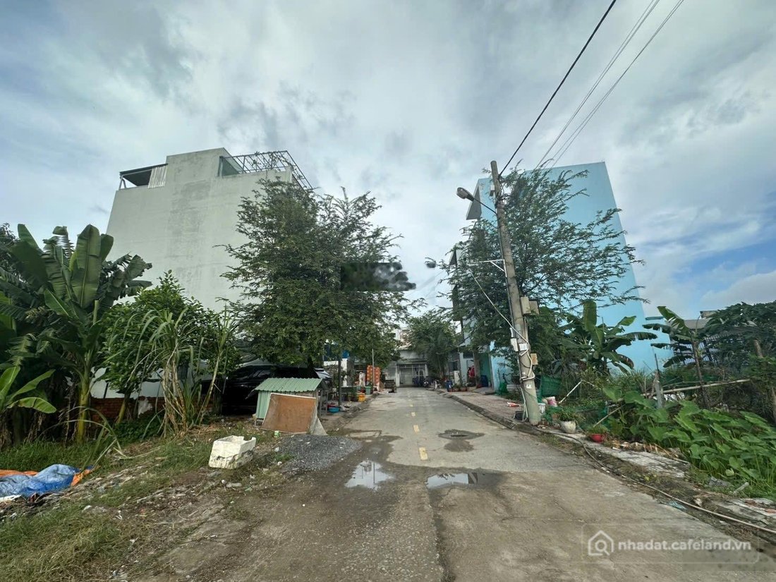 Bán đất thổ cư: Bán lô đất khu phân lô thạnh xuân 52, 50m2, đường 8m