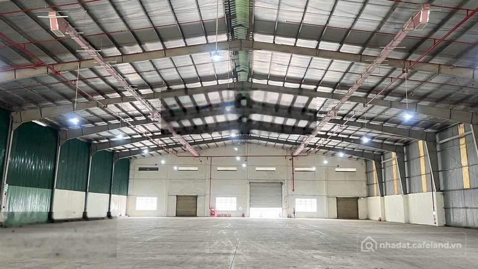 Bán kho, nhà xưởng: Bán 6600m2 kho xưởng khu công nghiệp Nhị Xuân