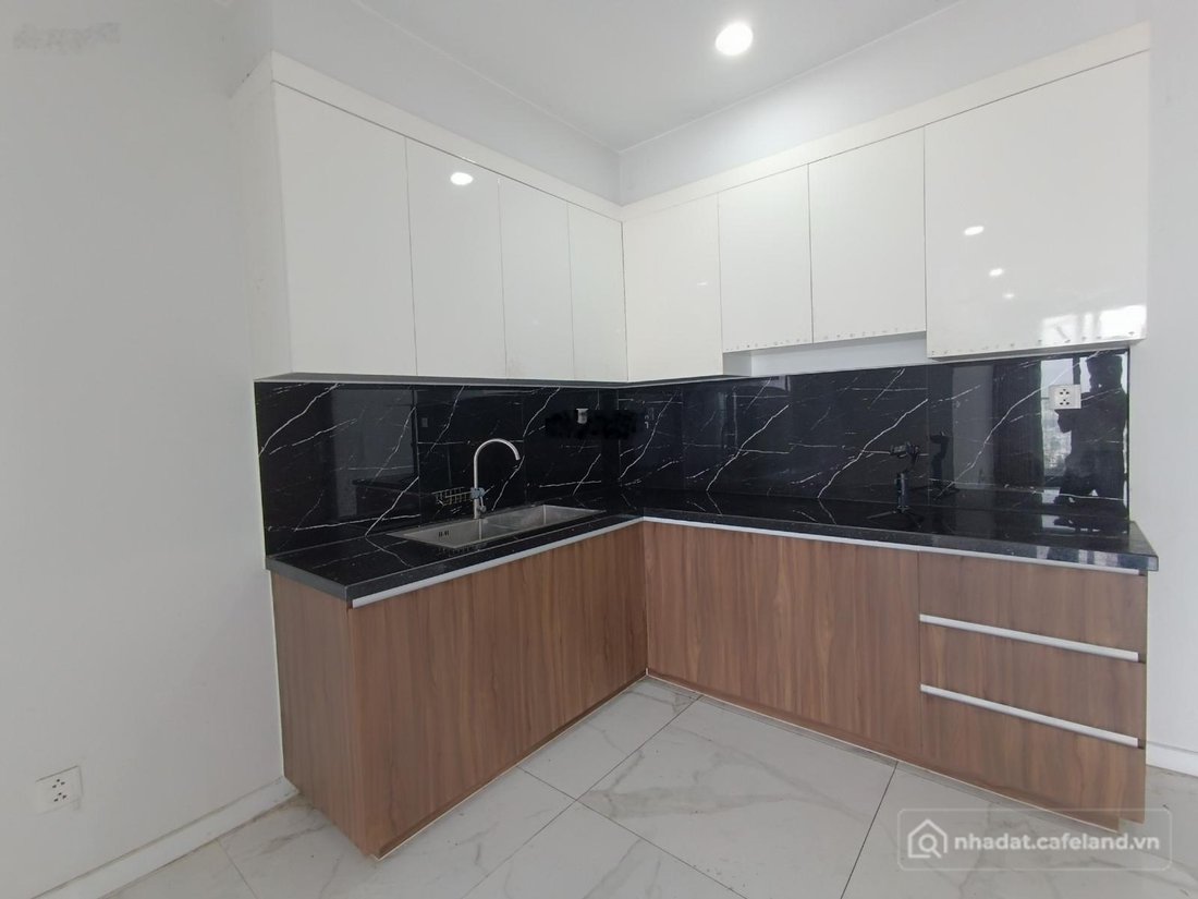Bán căn hộ chung cư: Bán gấp căn 3PN Opal Boulevard, 108m2 chỉ 4.5 tỷ, Đông Nam,