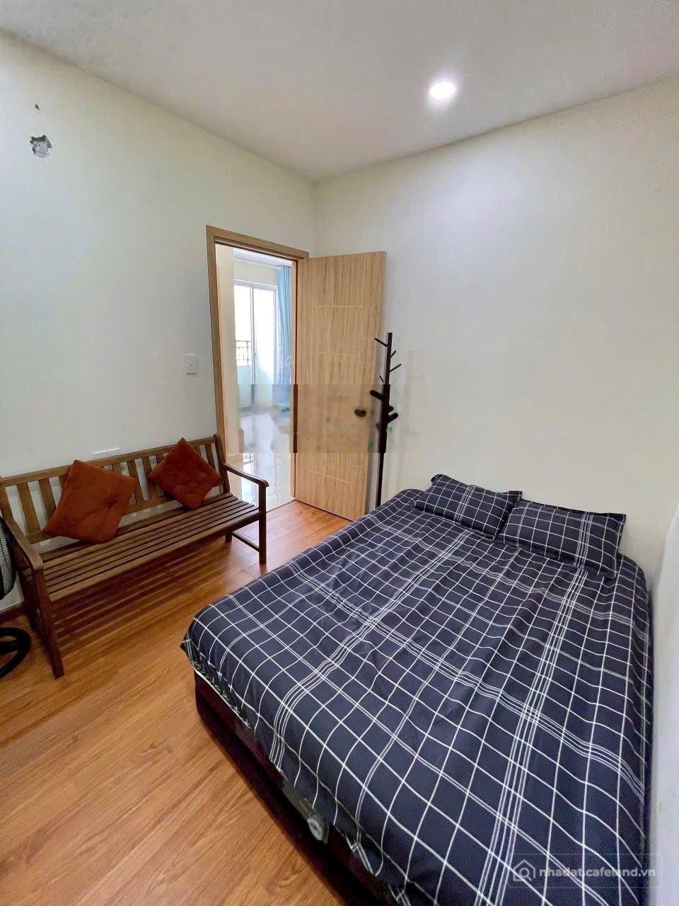 Bán căn hộ chung cư: Bán gấp căn hộ chung cư Lotus Apartment, Dĩ An, 69m2, 2PN, 