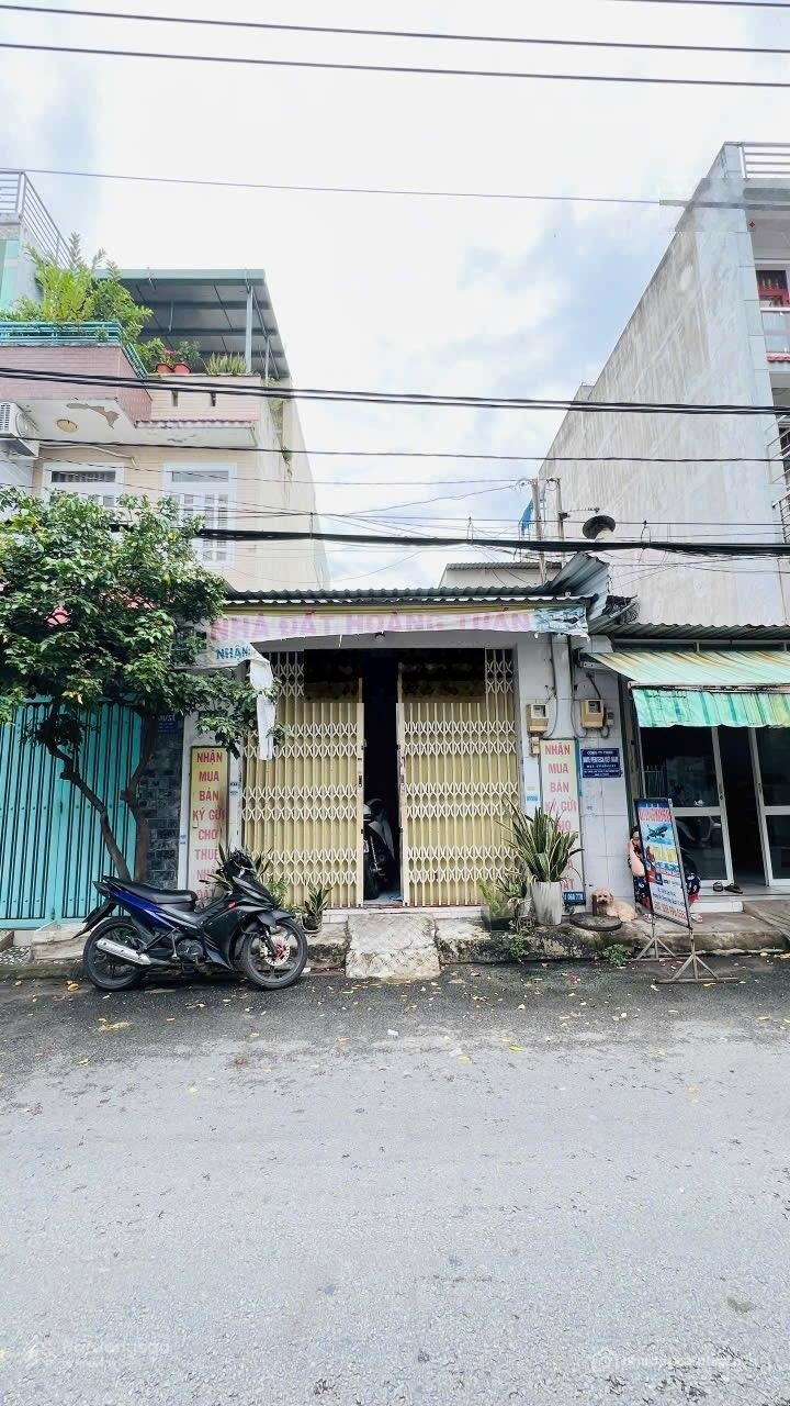 Bán nhà riêng: Bán căn nhà cấp 4 có hai pn tính giá đất p trung mỹ tây q12