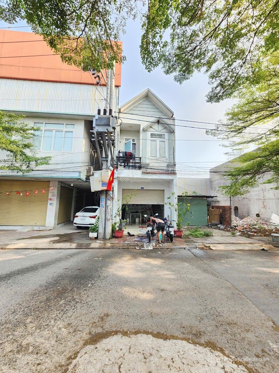 Bán nhà riêng: Bán nhà 1T1L 4x18m, đường số 1 KDC Phú Hồng Thịnh 3, đang thuê 7t