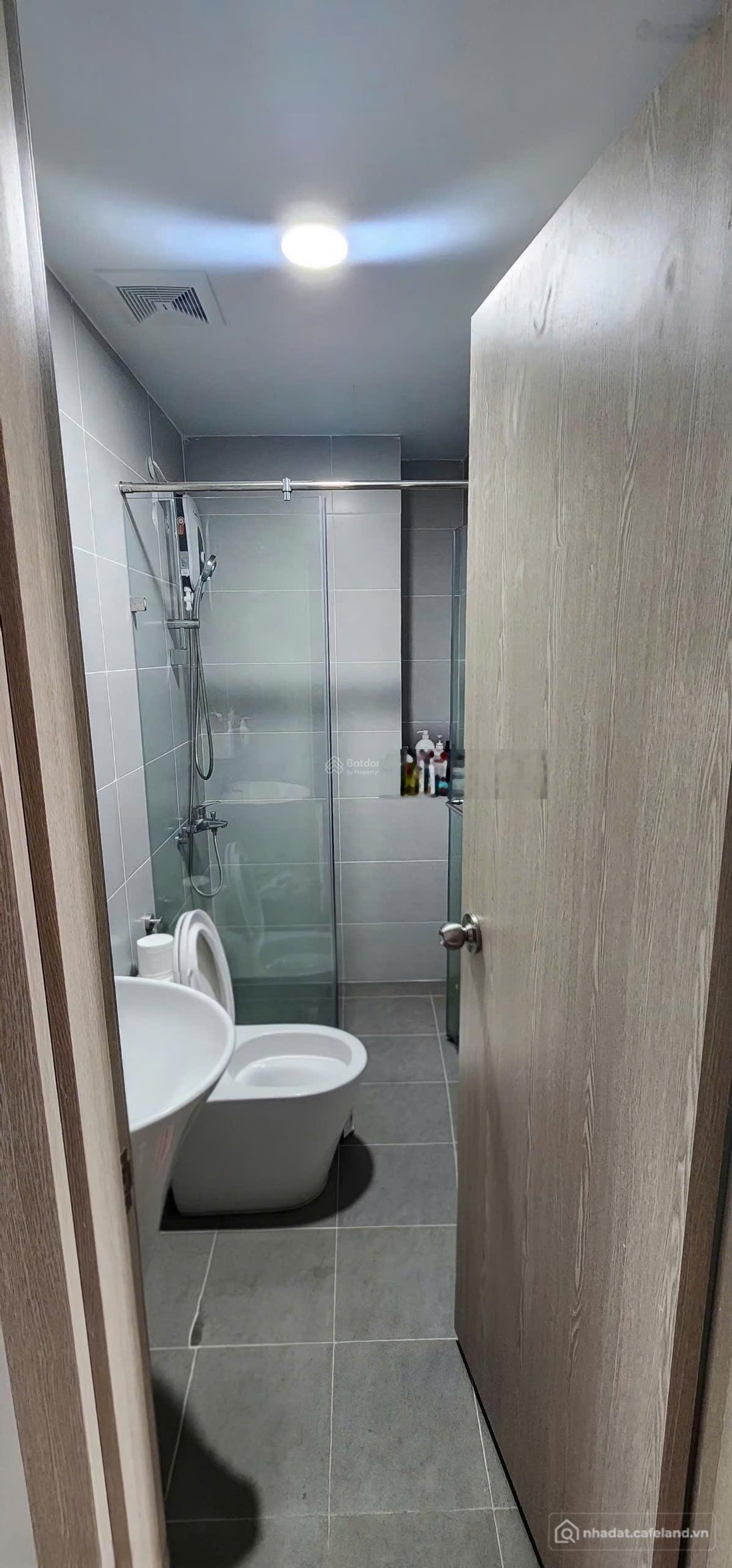 Bán căn hộ chung cư: Bán căn 1PN tầng trung, view thoáng, DT: 44m2, giá 2.2 tỷ (