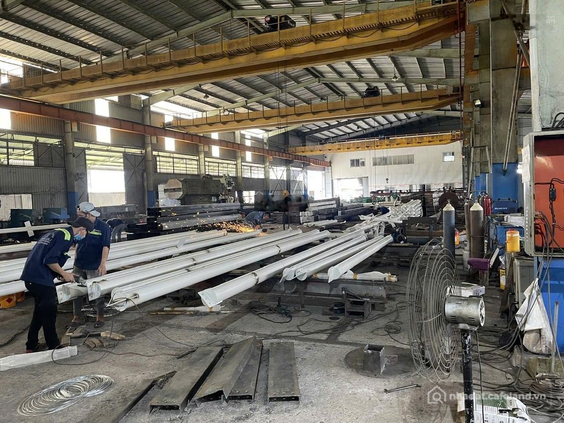 Bán kho, nhà xưởng: Bán nhà xưởng trong KCN Đức Hòa Long An | 5.000m² | tải trọn