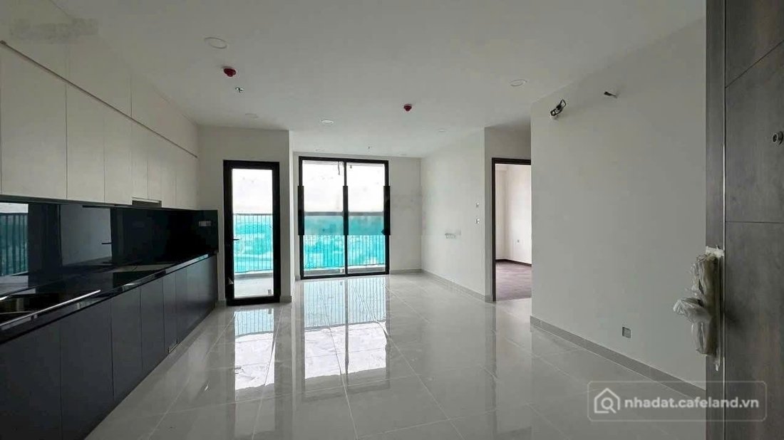 Bán căn hộ chung cư: Độc quyền căn góc 2pn 2wc The Emerald 68 - TT 20% đến nhận 