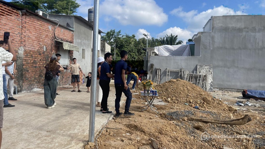 Bán đất thổ cư: Đất ngay sau trường Lâm Nghiệp Trảng Bom. 150m2 shr, giá chỉ 1tỷ