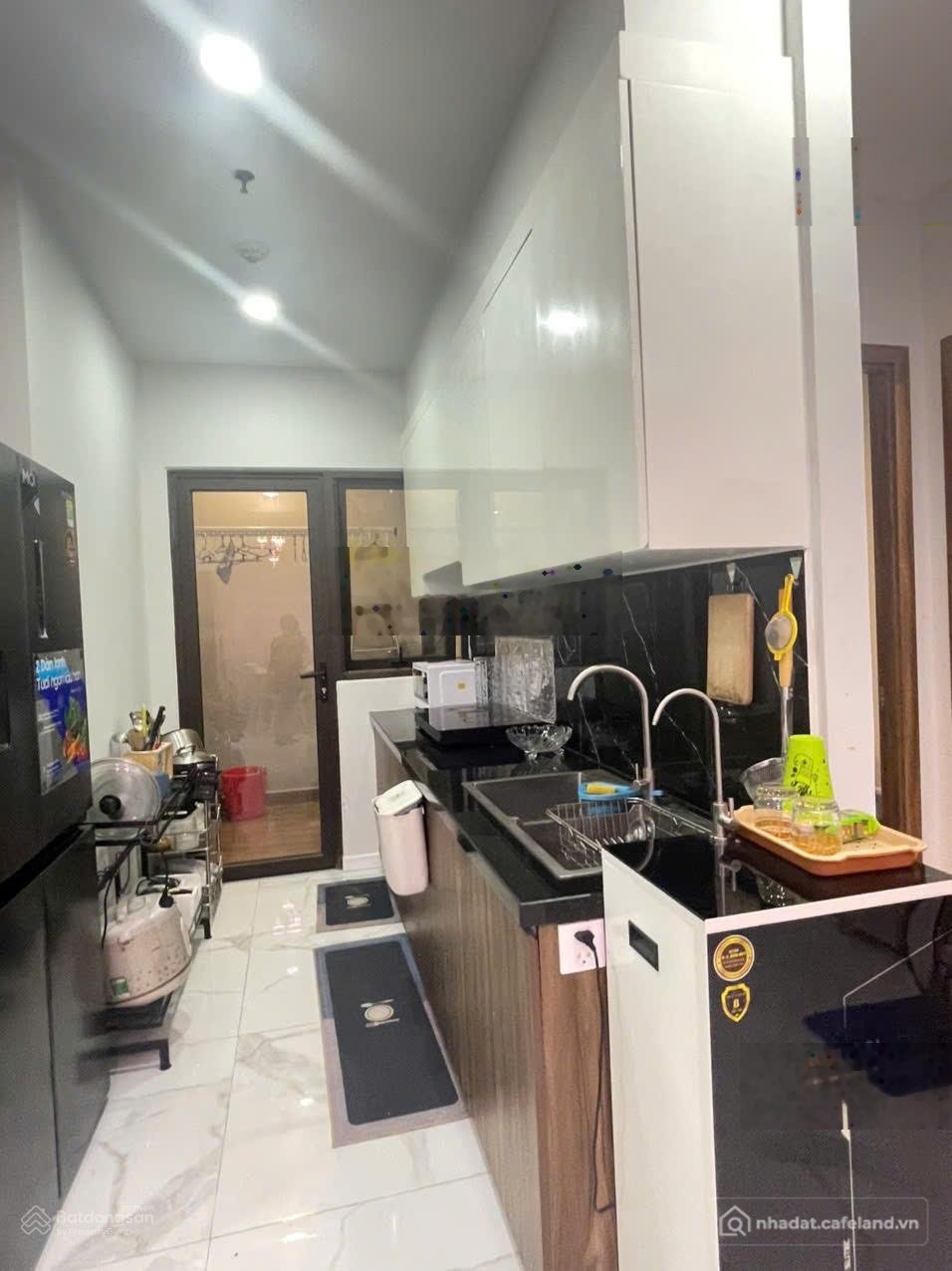 Bán căn hộ chung cư: Chính chủ gửi bán căn 74m2, nhà để lại full nội thất giá 3.
