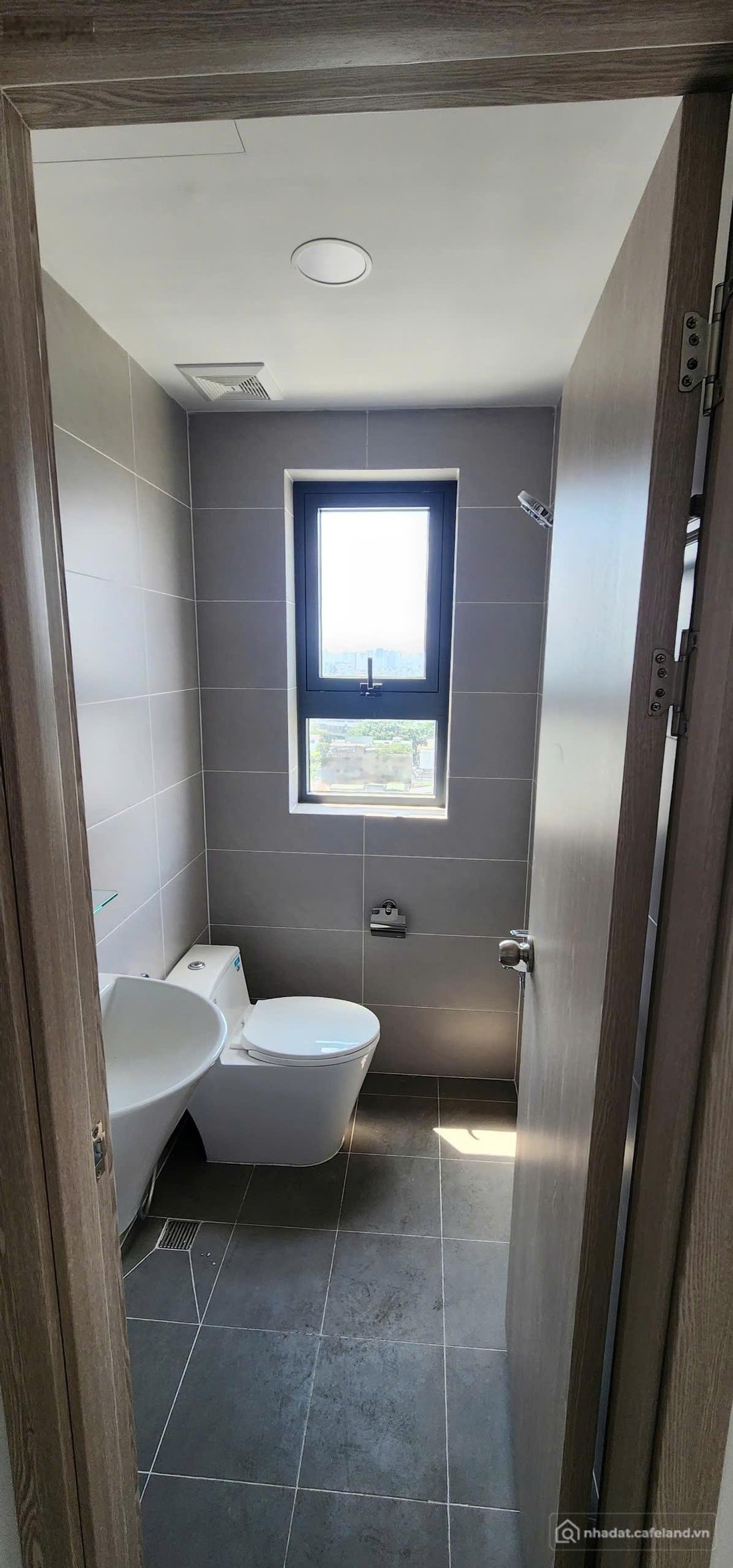 Bán căn hộ chung cư: Bán Căn "Góc 60m2", 2 Pn-2 Wc, Tầng Trung, View Đẹp, Cực Ch