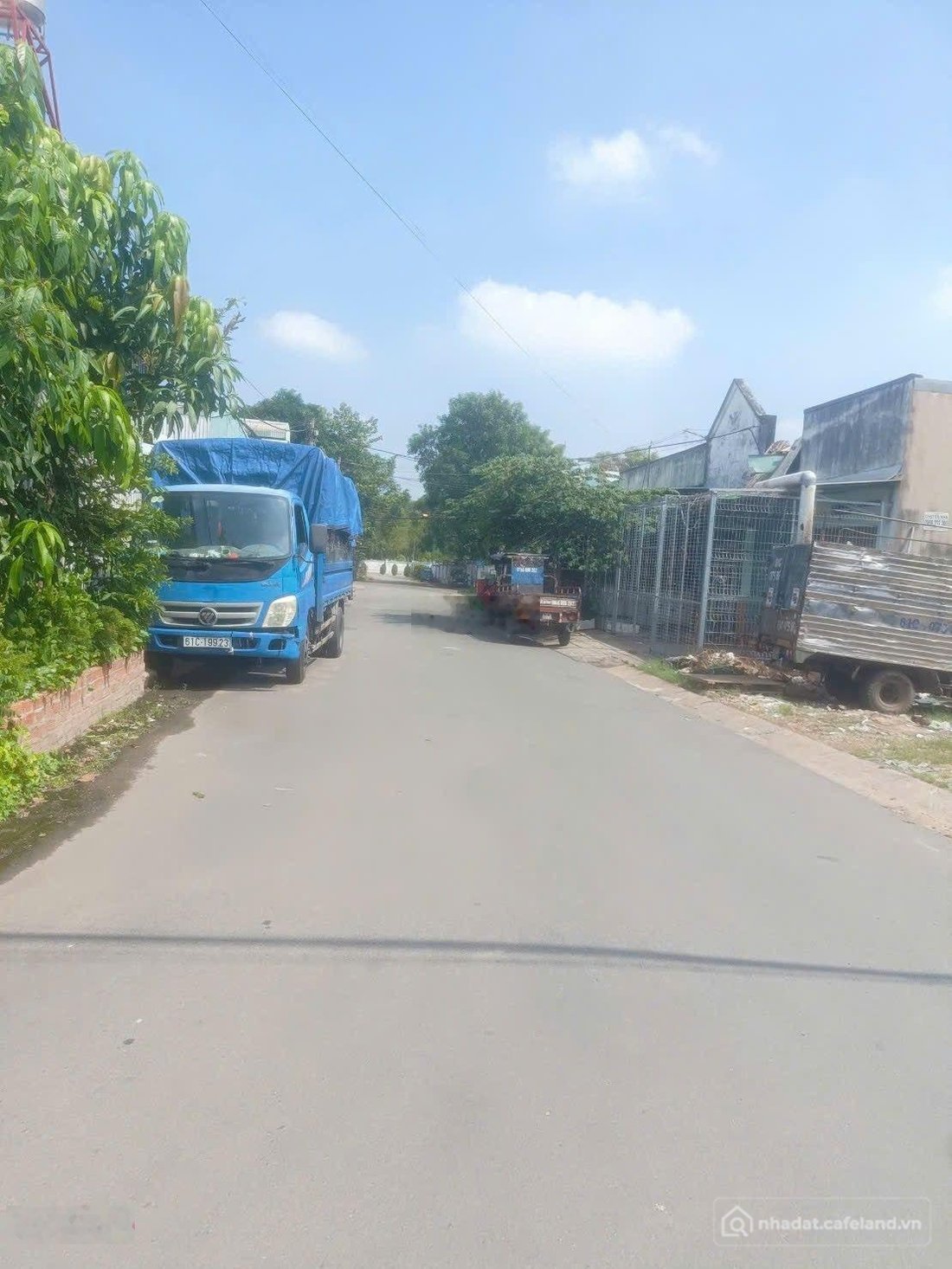 Bán đất thổ cư: KDC Đông An bán lô đất 10x 30m. Giá bán 8.5 tỷ còn bớt (rẻ nhất 