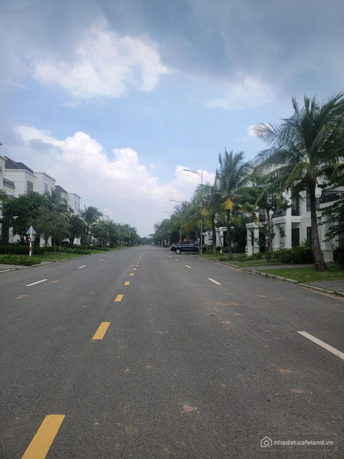 Bán biệt thự: Villa sân golf Giá 2ty650 tân mỹ cần bán gấp gấp gấp