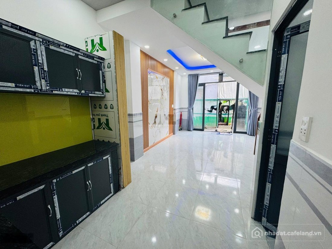 Bán nhà riêng: Bán nhà riêng đường TTH21 đoạn đang mở rộng 25m 1T, 1L 64m2, giá 