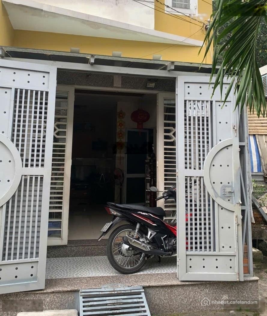 Bán nhà riêng: Nhà sát mặt tiền gần Hoàng Diệu 2 khu an ninh 2 tầng 6,5x8m chỉ 5