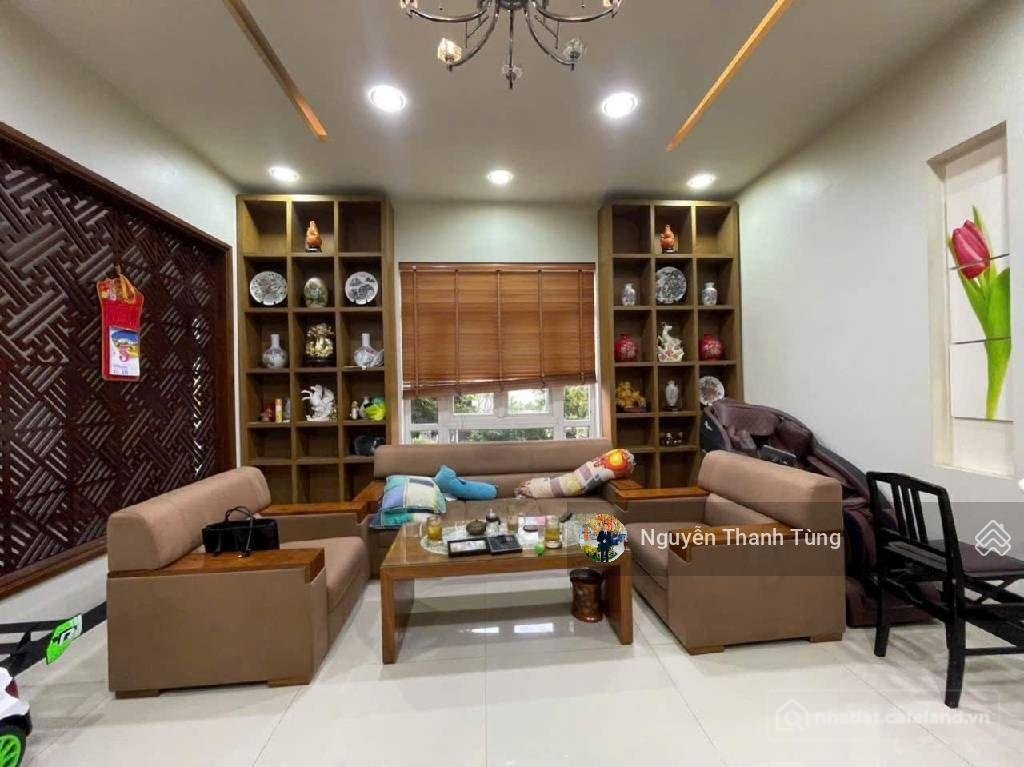 Bán biệt thự: Biệt thự Lô góc 3 Tầng Mặt tiền KDC Đại Hải Đường PHAN VĂN HỚN, Bà