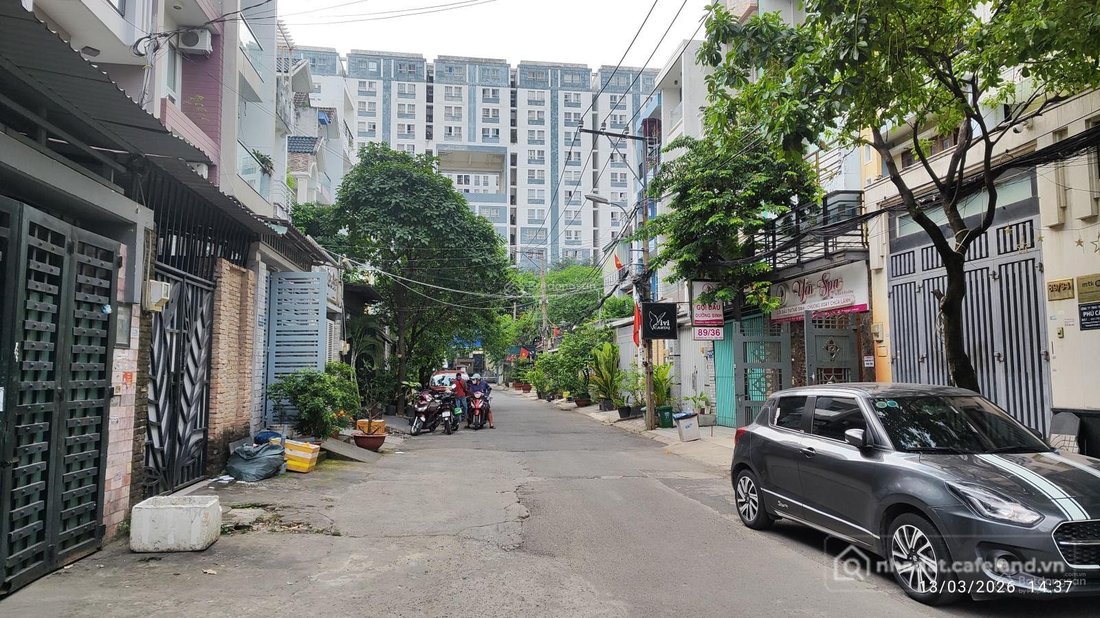 Bán nhà riêng: Siêu phẩm đồng bộ. 4 tầng, ngay chung cư Dream Home, chợ Thạch Đà