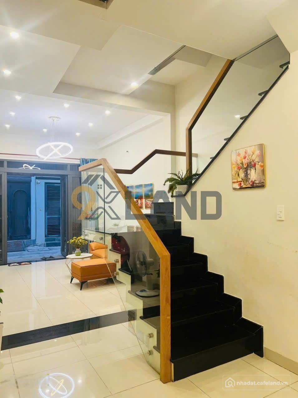 Bán nhà riêng: Bán gấp nhà 1 trệt 2 lầu - ngay KDC Thăng Long Hưng Phú - đường C