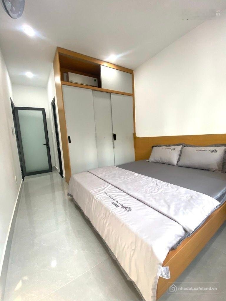 Bán nhà riêng: Bán nhà hẻm xe hơi phường 15 quận Tân Bình 60m2 nội thất đầy đủ