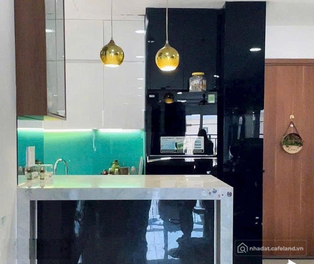 Bán căn hộ chung cư: Chính chủ gửi căn 2PN Cityland Park Hills, nhà có thiết kế 