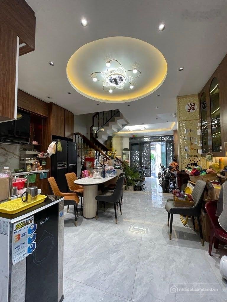 Bán nhà riêng: Bán nhà đẹp Gò Vấp , hẻm xe hơi Quang Trung, 42M2, 5 tầng, gần Vi