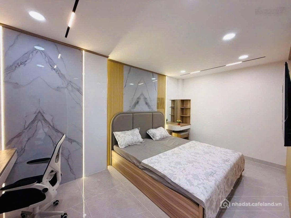 Bán nhà riêng: / HXH4m 50m ra MT Nguyễn Oanh p6GV h.tây 49m2 lửng 3L sr 3PNK 2PS