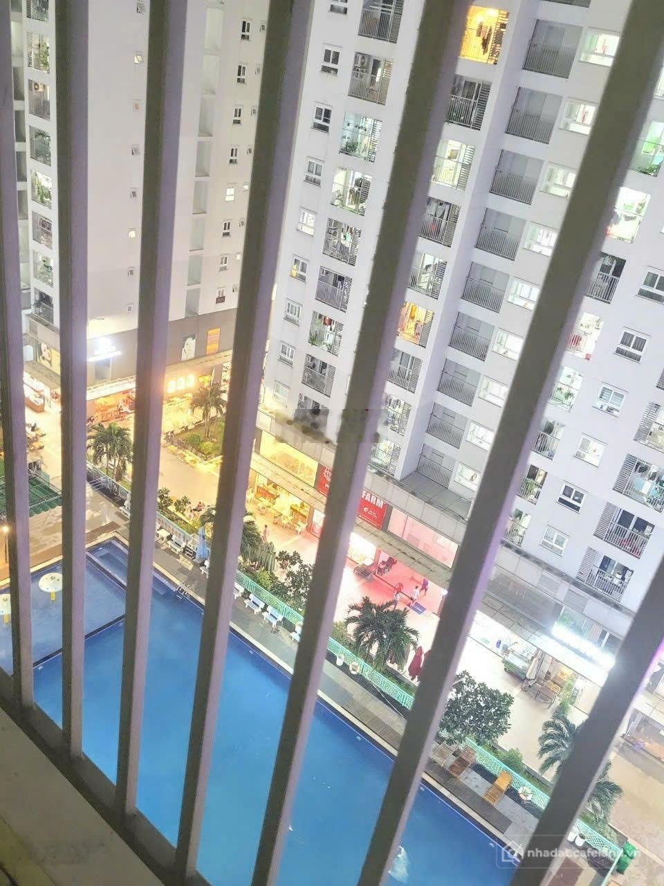 Bán căn hộ chung cư: Cần bán căn 65m2, 2PN, có sổ, tặng nội thất thiết kết, nhà 