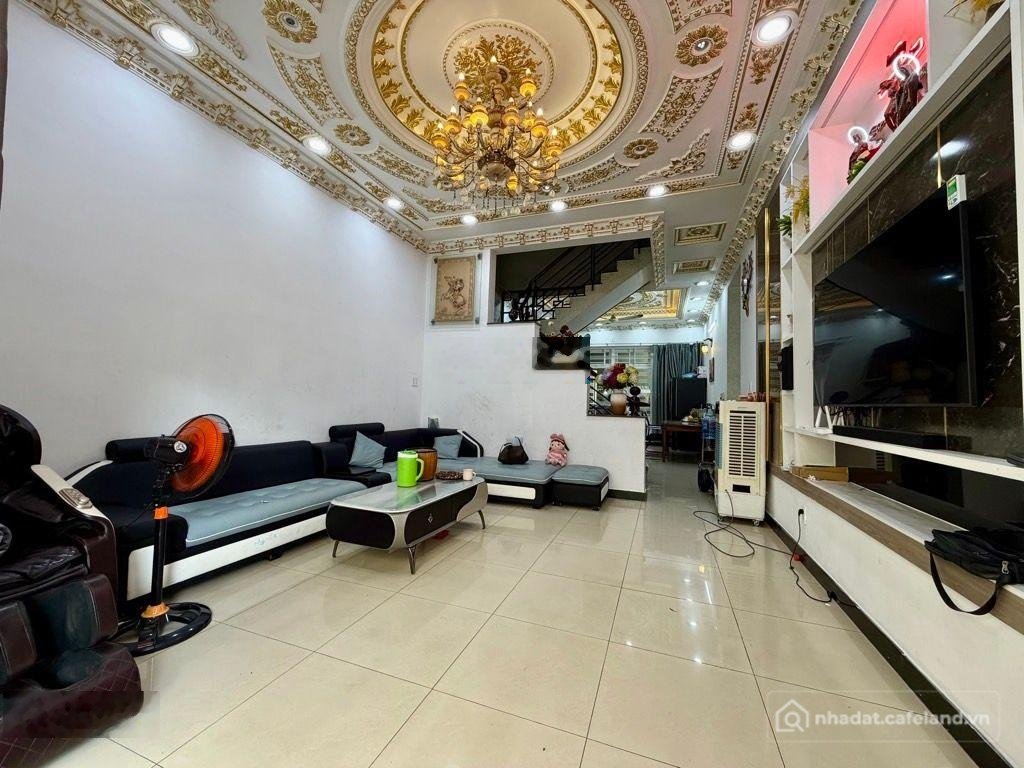 Bán nhà riêng: Bùi Quang Là - ngay Emart 2 - ngang 8m - hẻm xe hơi - sổ A4