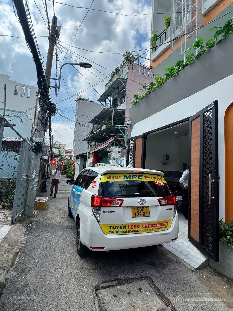 Bán nhà riêng: Bán chdv có dòng tiền 68tr/tháng vị trí đẹp kế Emart 2 khu dân cư