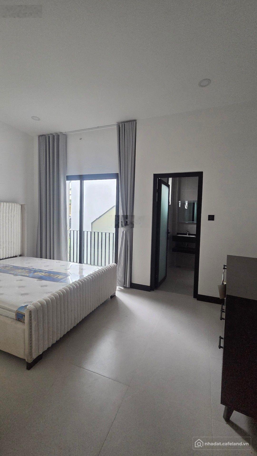 Bán nhà riêng: Bán nhà hxh nguyễn thái sơn gần bv 175 & đh công nghiệp 4 tầng 4p