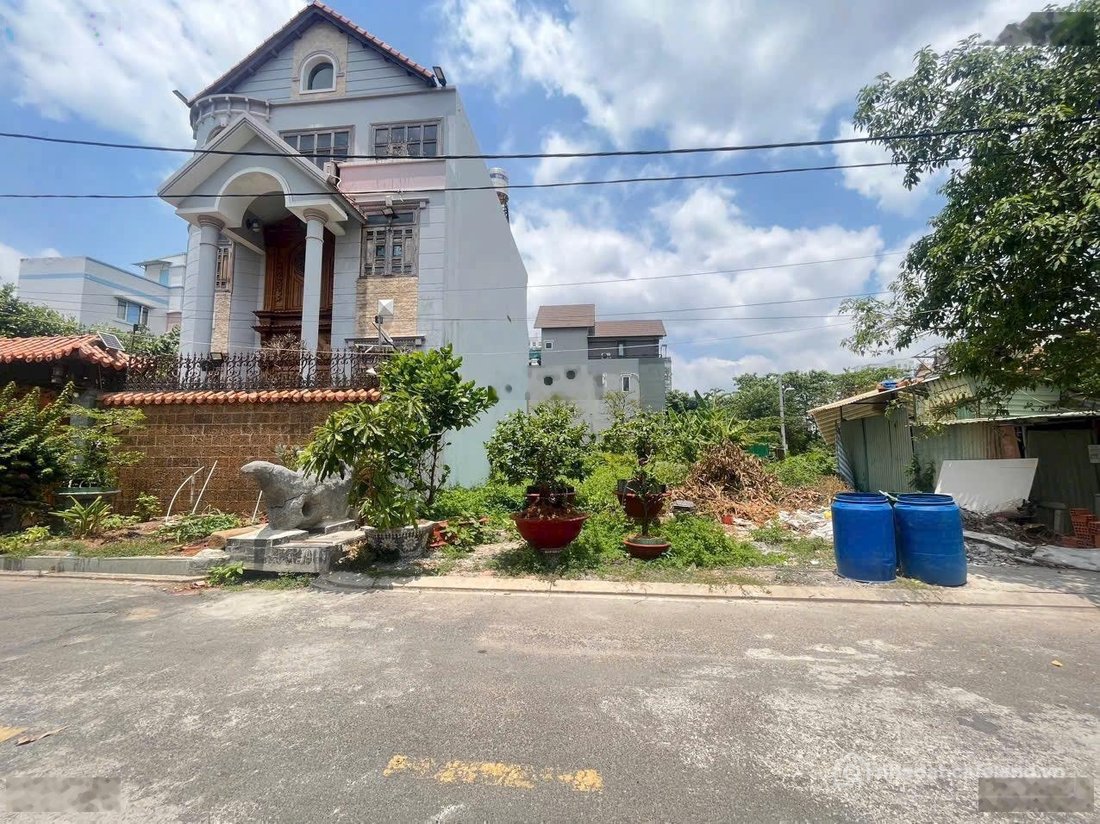 Bán đất thổ cư: Bán đất biệt thự 11x18m đường 20 sau gigamall hiệp bình chánh, t