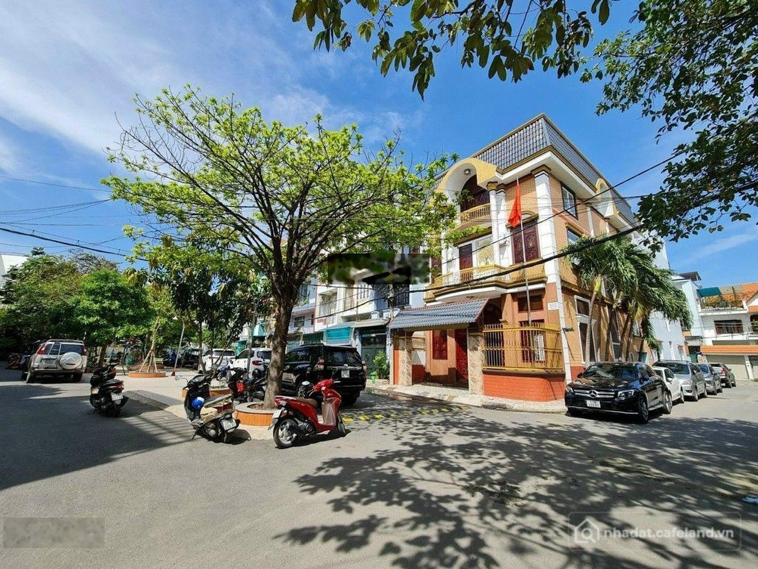 Bán nhà riêng: Khu biệt thự Huy Hoàng Nguyễn Oanh, DT 4x18m, 1 trệt lửng 3 lầu. 