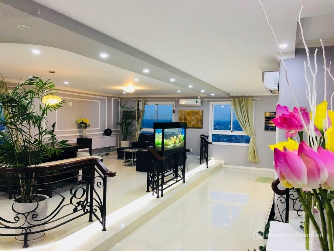 Bán căn hộ chung cư: Chính chủ bán căn penthouse 259m2 4S Riverside Garden Bình 