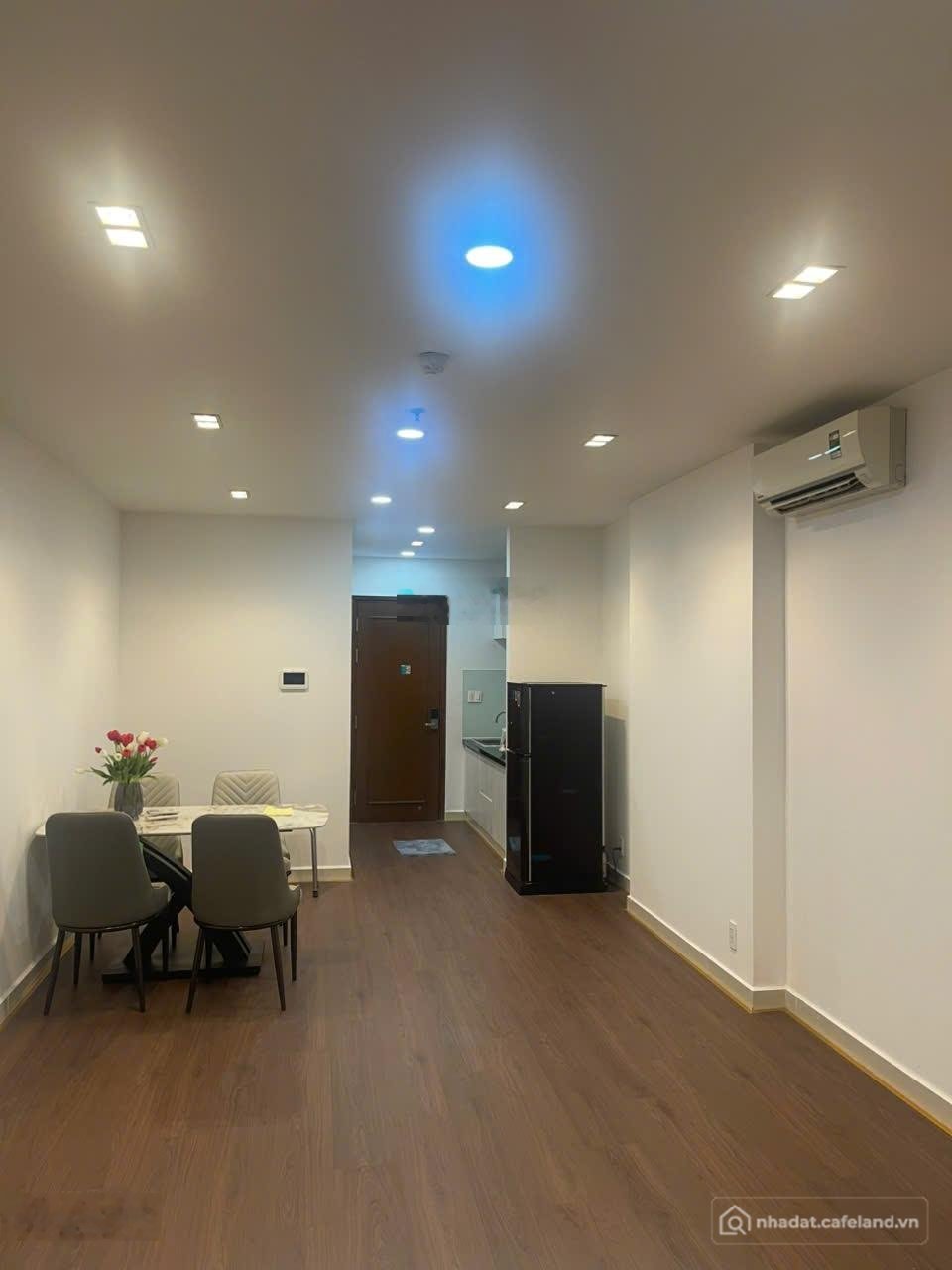 Bán căn hộ chung cư: Ngộp bank cần bán gấp căn officetel Sky Center 5B Phổ Quang