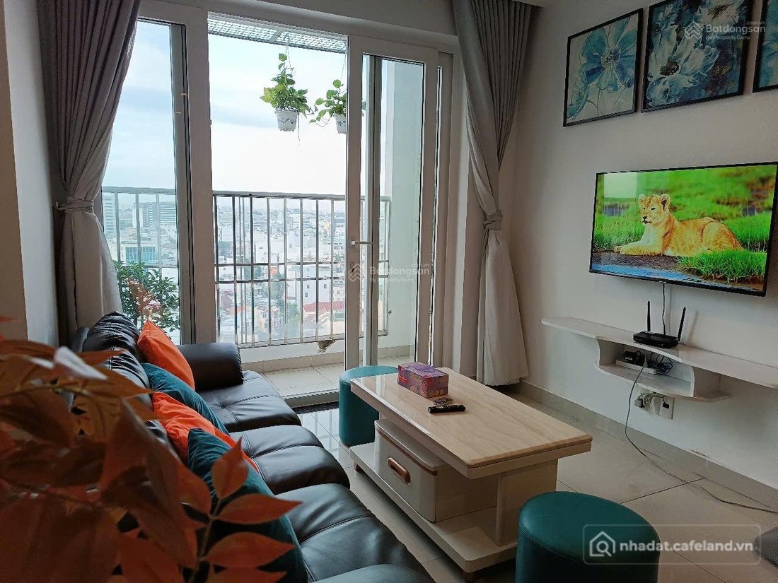 Bán căn hộ chung cư: Bán căn hộ 2PN 2WC Sky Center, 74m2, full nội thất, giá bán