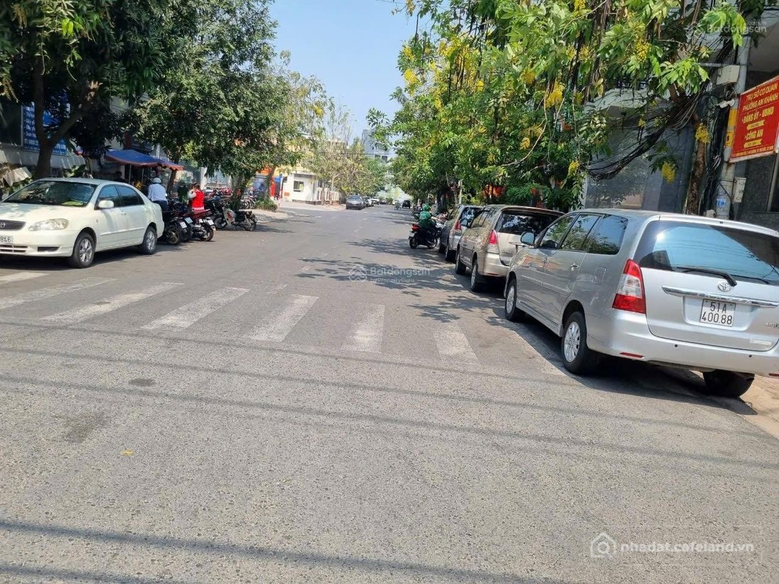 Bán biệt thự: Chính chủ cần bán gấp biệt thự khu VIP Lam Sơn Bình Thạnh gần Phan