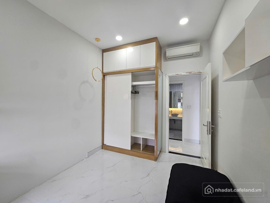Bán căn hộ chung cư: Chính chủ gửi bán 2PN The Prince Residence / Phú Nhuận - DT