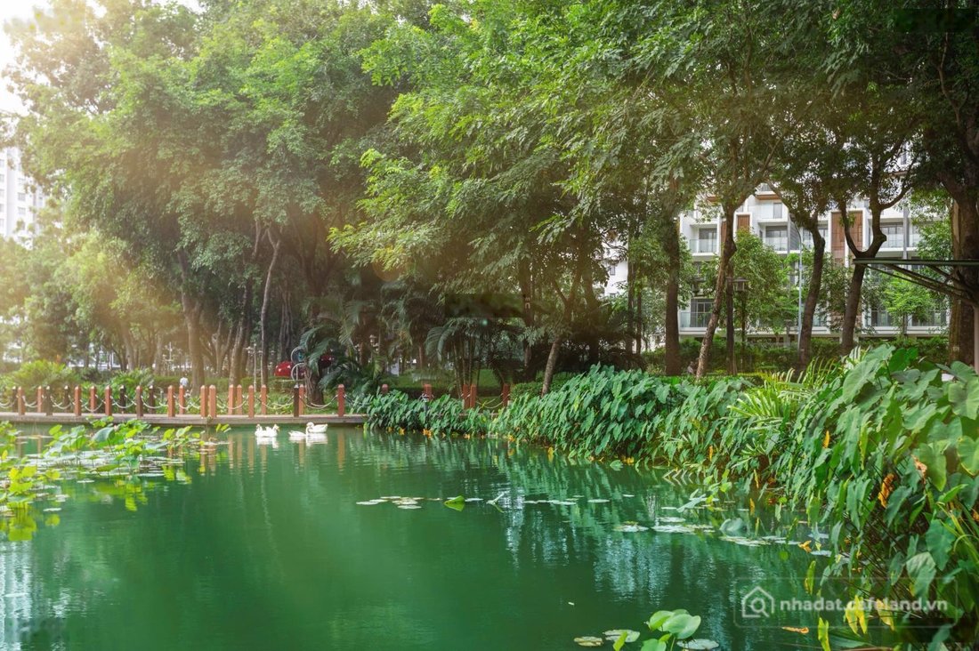 Bán căn hộ chung cư: The Glen - nhà ở thông tầng (5PN - 7WC) tại Celadon City ch