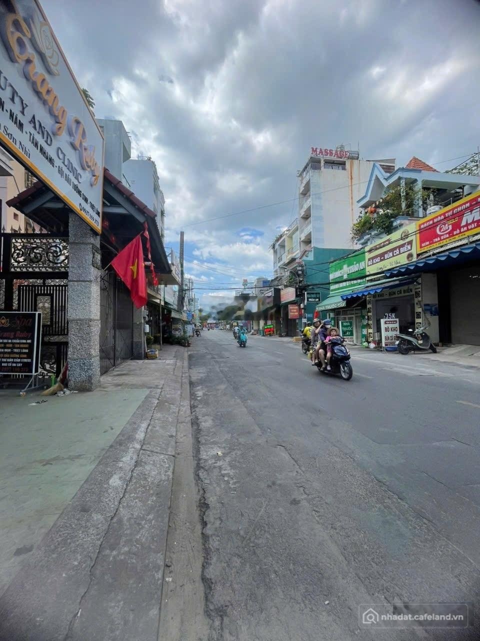 Bán nhà riêng: Bán gấp NP tại 36 Sơn Kỳ, Tân Sơn Nhì, 10,99 tỷ, 73,6m2 bao đẹp