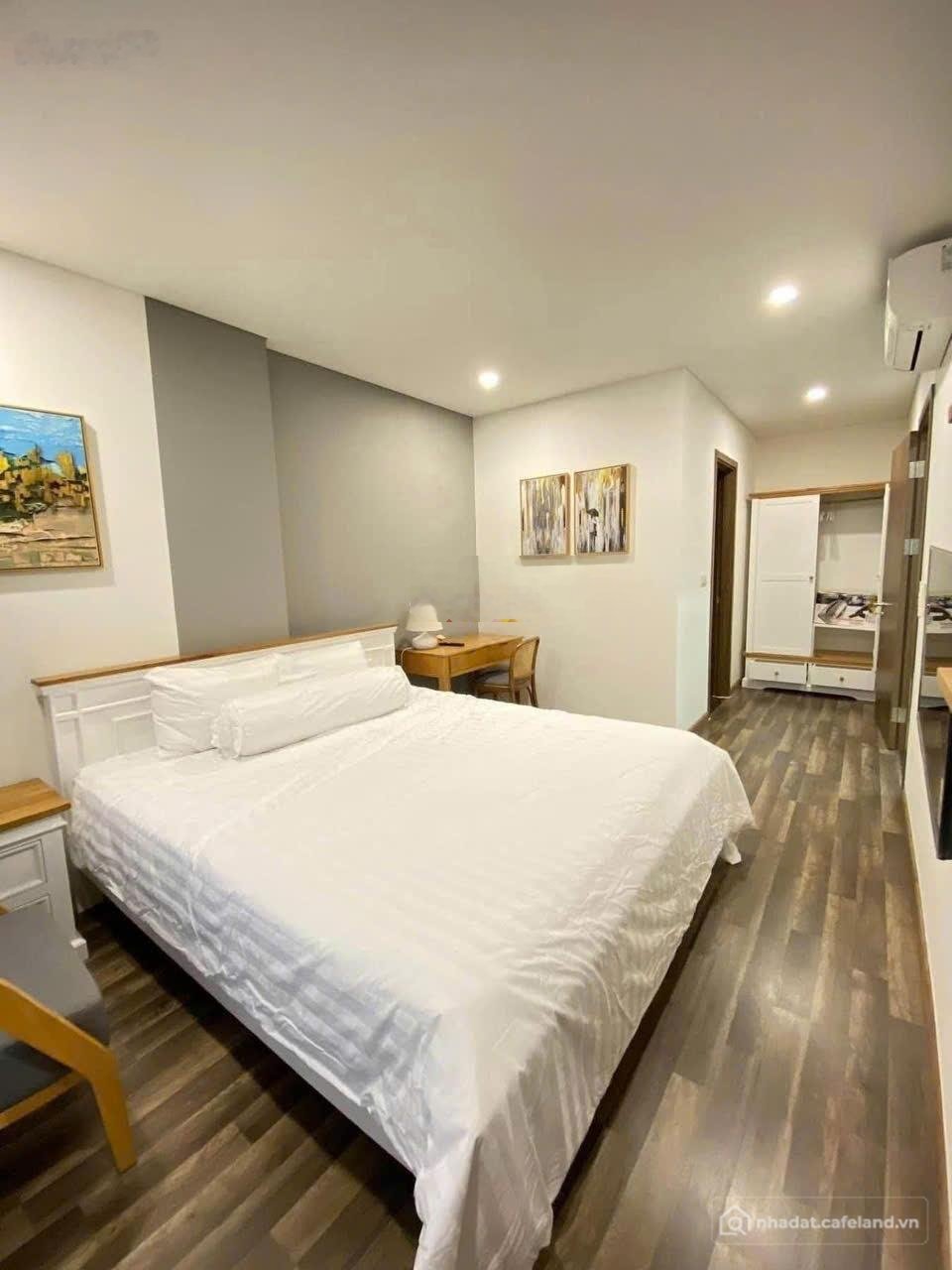 Bán căn hộ chung cư: 86m2 2PN 2WC giá 5 tỷ 250 (có sổ). Bán CHCC Carillon 1, Hoà