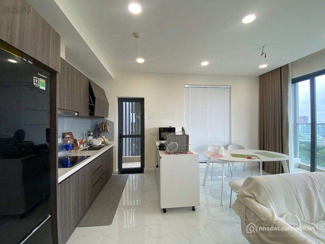 Bán căn hộ chung cư: Bán gấp giá tốt 3PN 121m2, 10,3 tỷ Diamond Centery, Celadon
