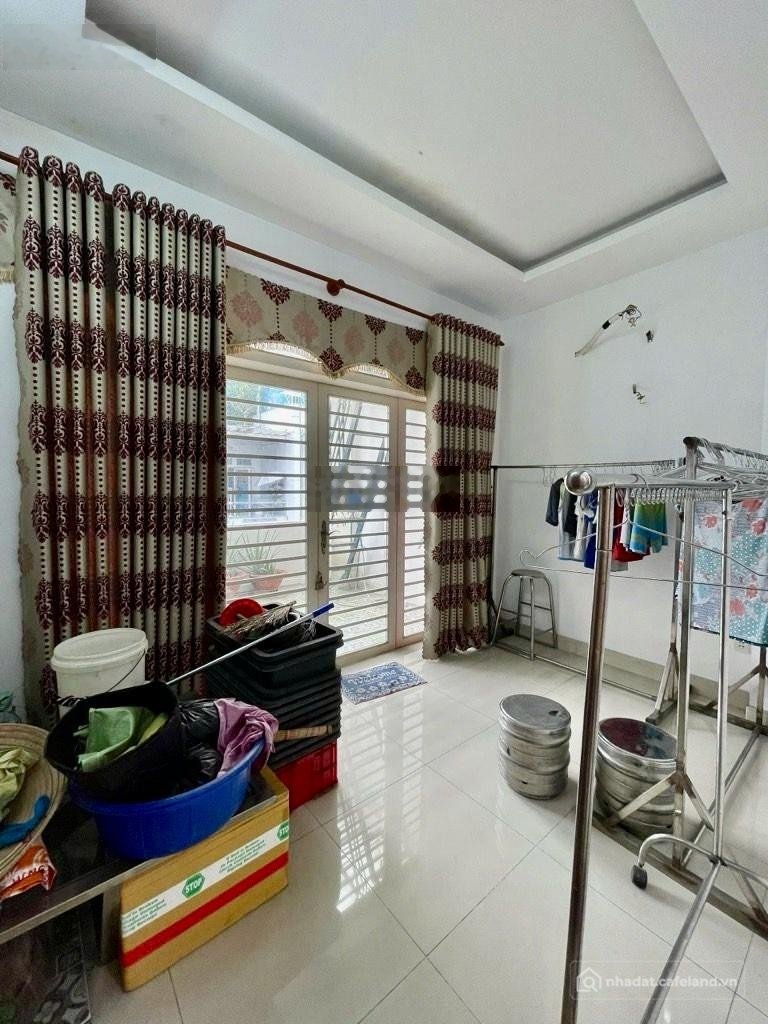 Bán nhà riêng: Bán nhà 3 tầng, hẻm ô tô 6m, liên khu 4-5 bình tân, giá 5.x tỷ