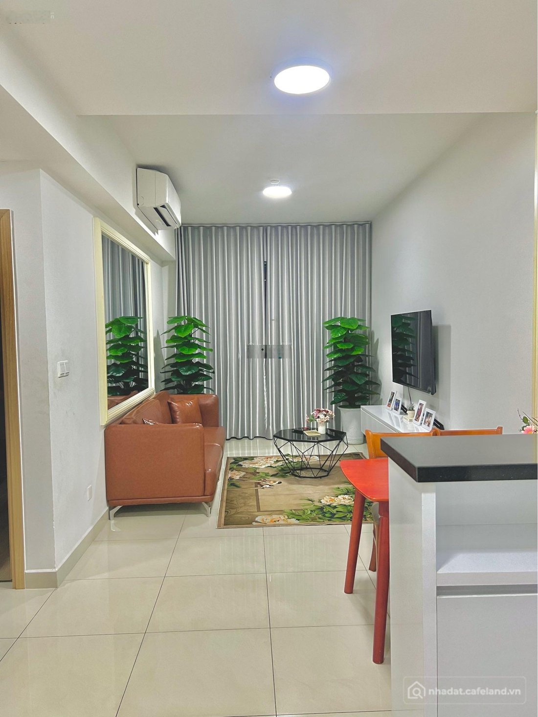 Bán căn hộ chung cư: Duy nhất! Bán gấp Emerald Celadon 2PN 4,3 tỷ. Gọi Nam: 0932